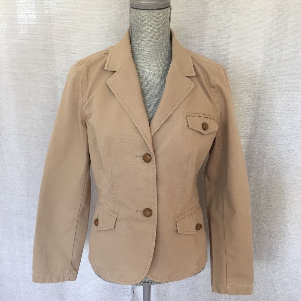‼️SALE‼️6 for $20.

. Issac Mizrahi jacket